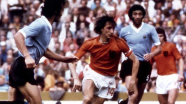 Las mejores fotos de Johan Cruyff en su época como jugador