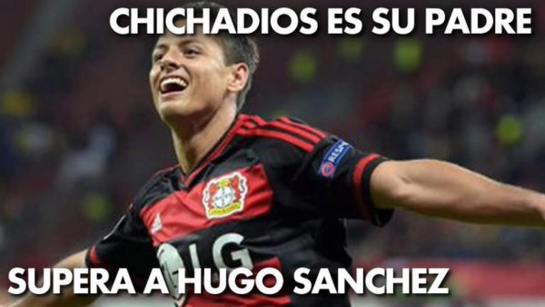 Chicharito Hernández maravilla con sus goles y arrasa en memes