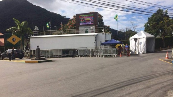 Refuerzan seguridad en concentración de la selección brasileña