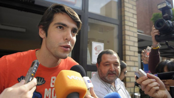 Niega que Kaká haya jugado infiltrado