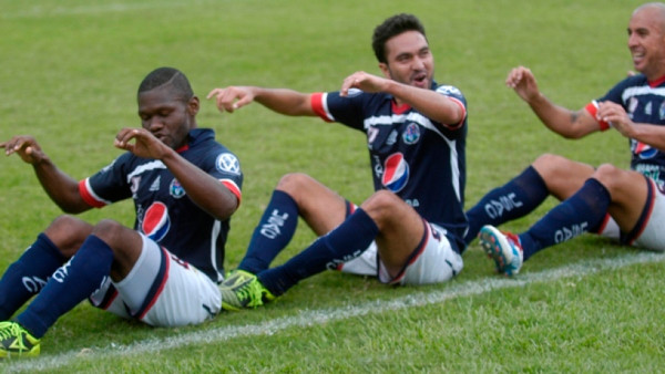 USAC de 'Tyson' Núñez se afianza como líder en Guatemala