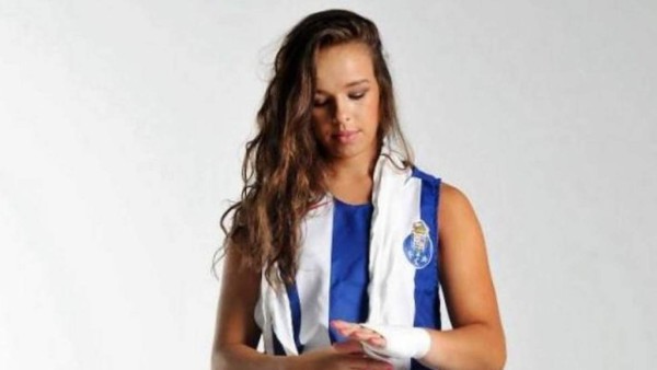 GALERÍA: Así es la criminóloga a la que todos los hombres se le corren