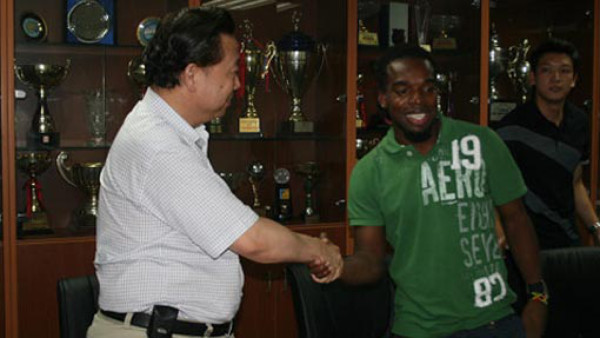 Walter Martínez regresa al Beijing Guoan