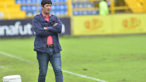 En Costa Rica, Belén busca un nuevo director técnico