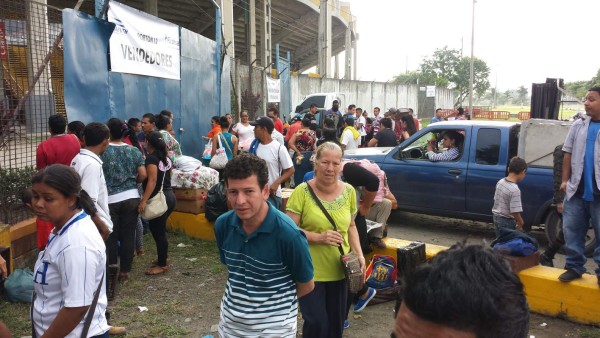 FOTOS: Así se vive la previa del encuentro entre Honduras-México