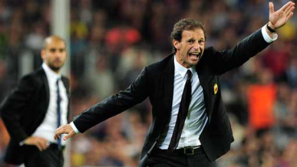 Milan arañó un empate de último minuto en casa del campeón .