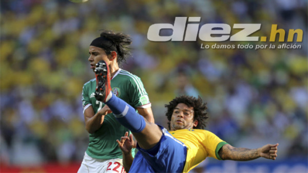 Brasil le gana a México en Copa Confederaciones