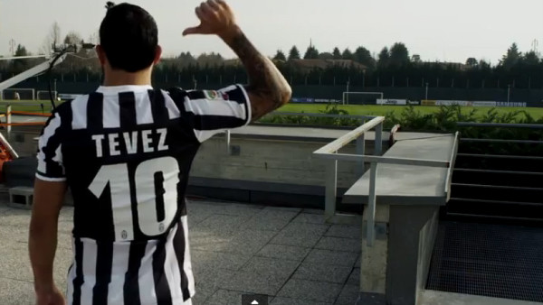 Juventus superó los 10 millones de simpatizantes en Facebook y lo festejó con Tévez
