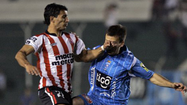 Real España contrata a uruguayo