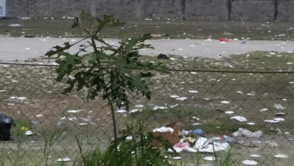 Estadio Sergio Reyes en Santa Rosa de Copán queda destruido tras un evento