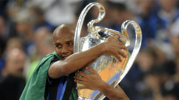 Maicon continuaría en el Inter de Milán