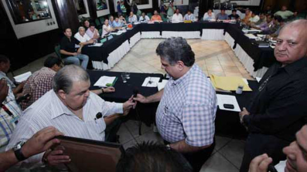 Marathón pide transparencia a Fenafuth