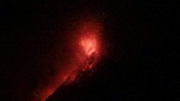 Erupción del Volcán de Fuego acapará la atención previo al Guatemala-Honduras
