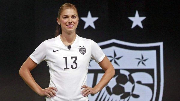 FOTOS: Alex Morgan, la diva del fútbol que admira a Messi