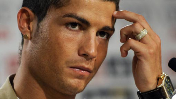 Mesera concibe al hijo de Cristiano