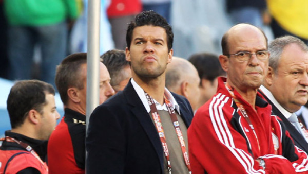 Ballack quiere jugar la Euro 2012
