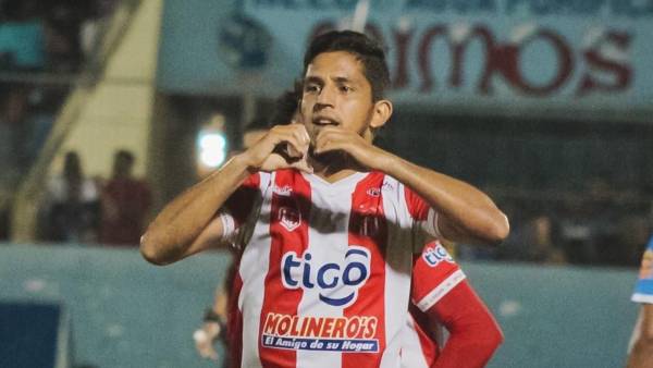 Juan Ramón Mejía ha jugado en equipos como Olimpia, Real Esapaña, Real de Minas, UPNFM y por último Vida.