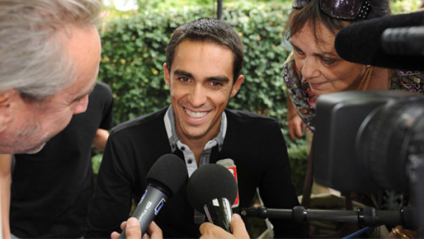 Contador, embajador de 'Uno en seis'
