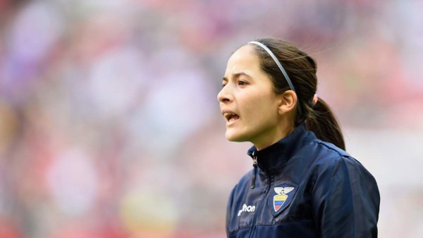 Mujeres que son entrenadoras en el mundo del deporte