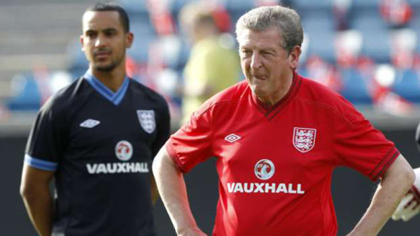Roy Hodgson expresó su decepción por perder a Walcott para el Mundial