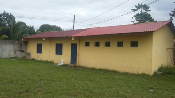Increíble, jugadores del Boca Juniors se cambian debajo de árbol en Copa Presidente