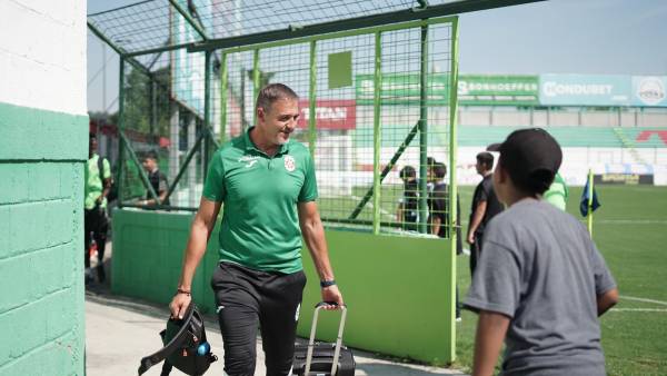 ¡Marathón derrota al Motagua, gana dos clásicos en una semana y peleará por entrar directo a semifinales!