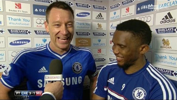 VIDEO: Eto'o se avergüenza en entrevista por no saber hablar inglés