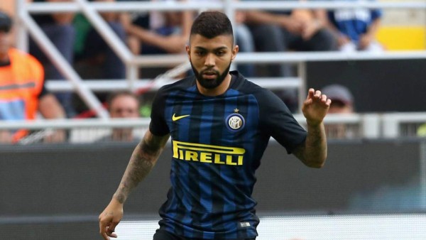 Fichajes: Crack revela inminente llegada al Real Madrid; Bryan Acosta deja España y el Barça compra