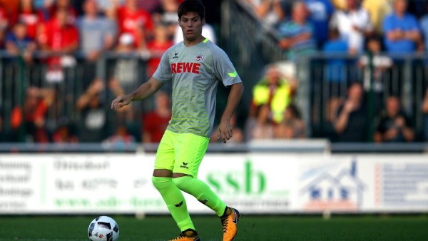 Urge un defensa: La lista de centrales que quiere fichar el Barcelona en enero