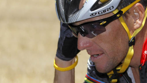 Armstrong critica a Alberto Contador