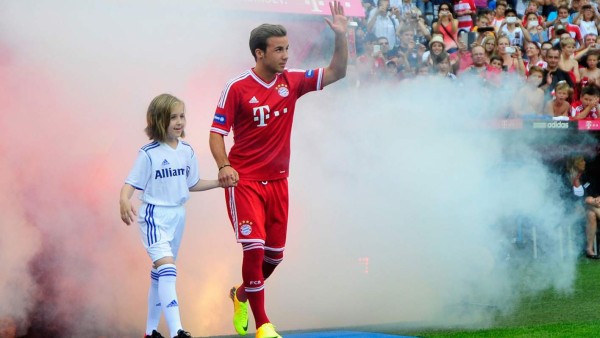 Una máquina de 'robar' jugadores: Bayern Munich y 13 fichajes para debilitar a rivales directos