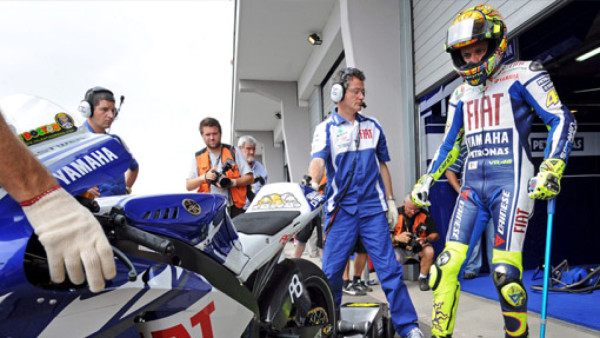 Rossi está feliz por correr de nuevo