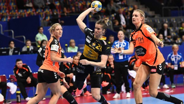 El balonmano de playa y las bellezas que crearon polémica en Argentina por vestimenta