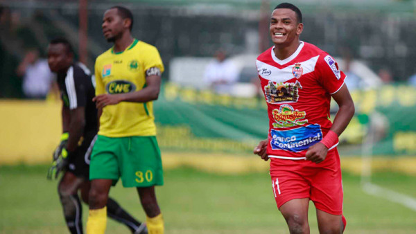 Real Sociedad no suelta la cima en Honduras
