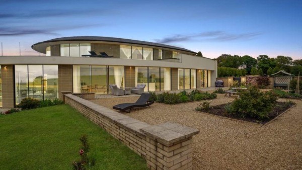 Las cuatro millonarias mansiones que le ofreció el Manchester United a Cristiano Ronaldo