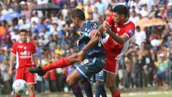 Motagua dio pena en su debut