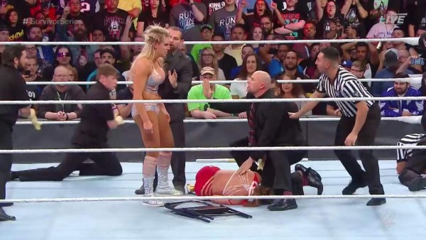 La sangrienta paliza que recibió Ronda Rousey en la WWE por Charlotte Flair