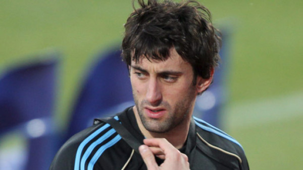 Dos opciones pide el Inter por Milito