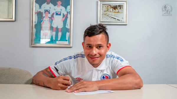 Mercado: Dos legionarios más, aterriza nuevo fichaje de Olimpia y Rambo de León está de regreso