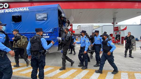 Policía Nacional toma el control del estadio Nacional para la final Olimpia - Real España
