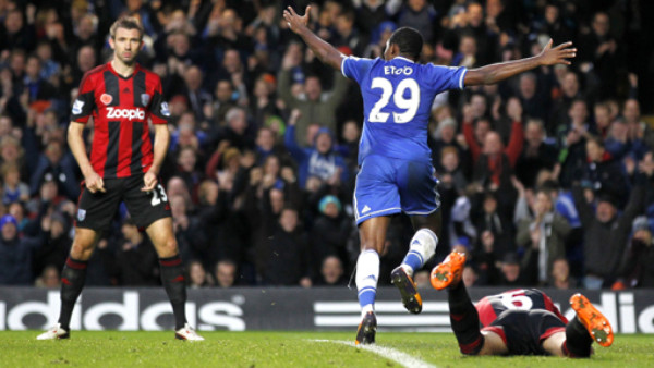 Polémico empate del Chelsea en Stamford Bridge