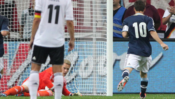 El increíble penal que falló Messi por primera vez con Argentina