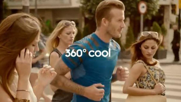 VIDEO: David Beckham refresca a todos en nuevo comercial