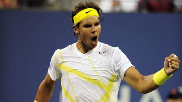 Rafael Nadal inicia la defensa del título con una trabajada victoria
