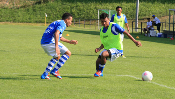 Suárez comienza a completar la selección olímpica de Honduras