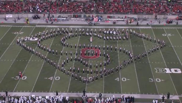 VIDEO: Banda de Universidad de Ohio hace show de película