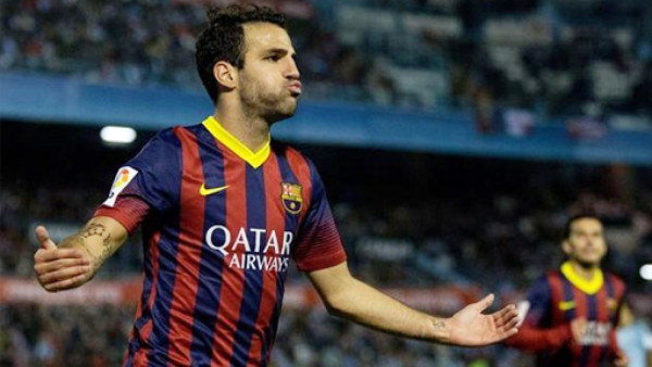Cesc Fábregas, una semana de baja por un esguince en la rodilla