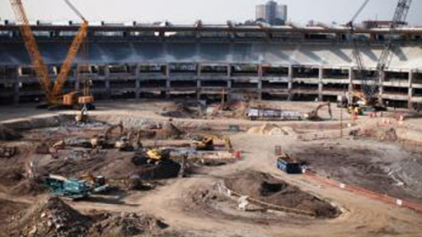 Brasil 2014: Obreros amenazan con irse a huelga