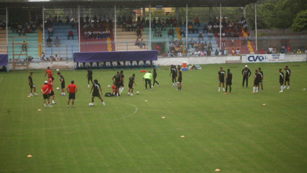 ¡Olimpia causa sensación en Olanchito!