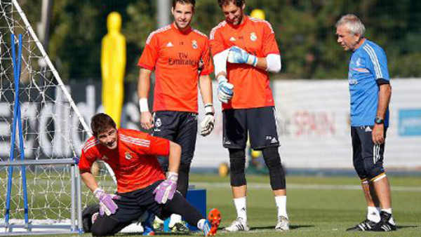 Iker Casillas vuelve a entrenar con Real Madrid